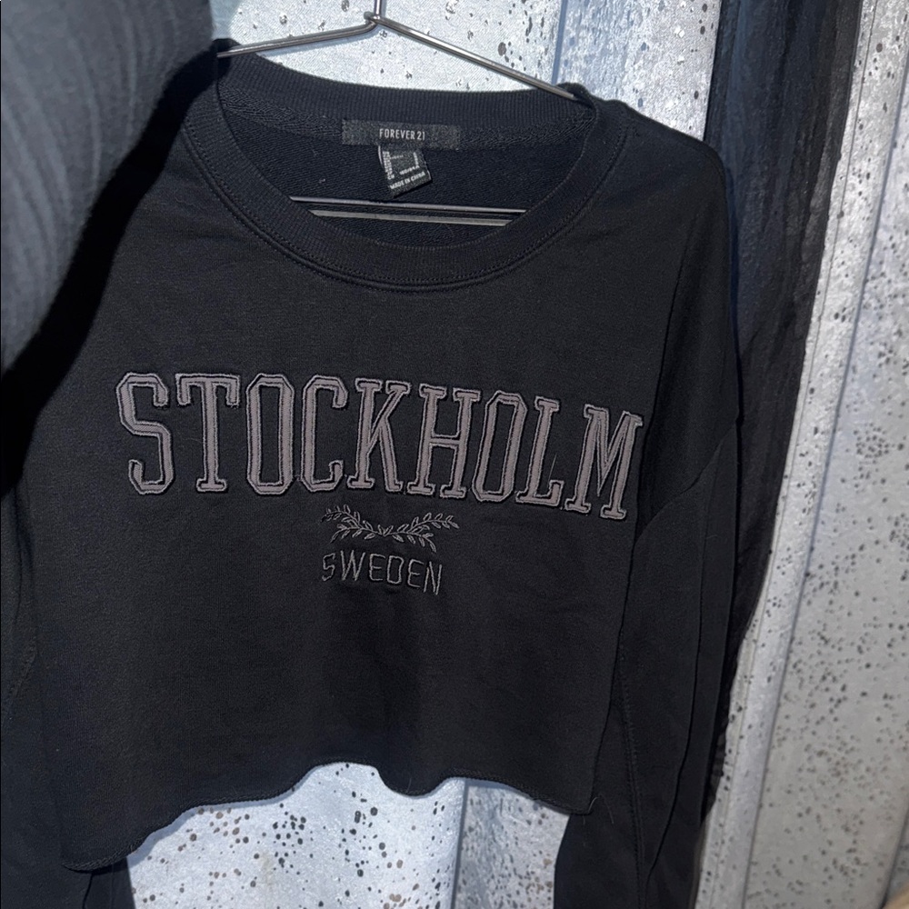 Forever 21 Black Cropped Stockholm Sweatshirt